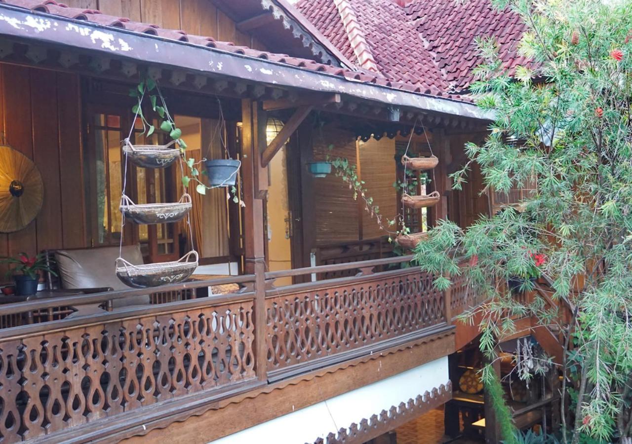 Badjoeri Ethnic Wooden Homestay باندونج المظهر الخارجي الصورة