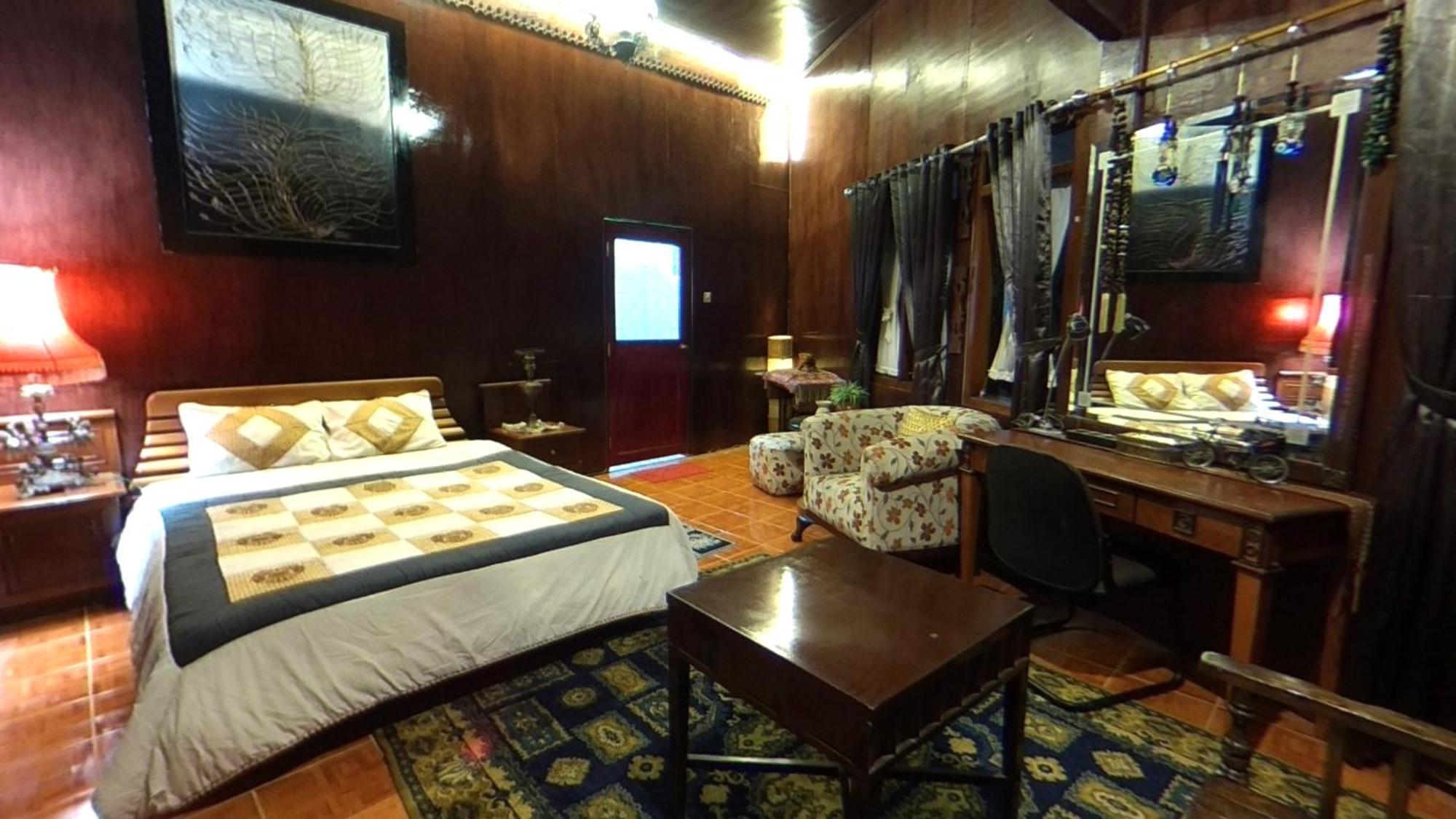 Badjoeri Ethnic Wooden Homestay باندونج الغرفة الصورة