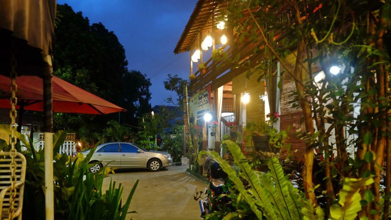 Badjoeri Ethnic Wooden Homestay باندونج المظهر الخارجي الصورة