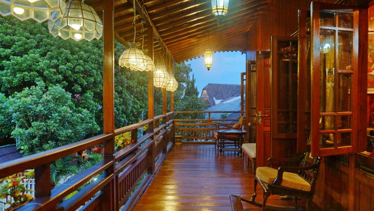 Badjoeri Ethnic Wooden Homestay باندونج المظهر الخارجي الصورة