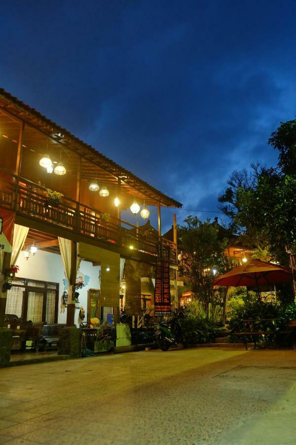 Badjoeri Ethnic Wooden Homestay باندونج المظهر الخارجي الصورة